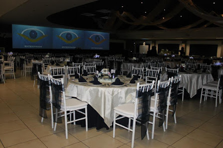 Salón De Eventos Puerta De Hierro (buscanos También Como Salón De Eventos Punta Cascada)